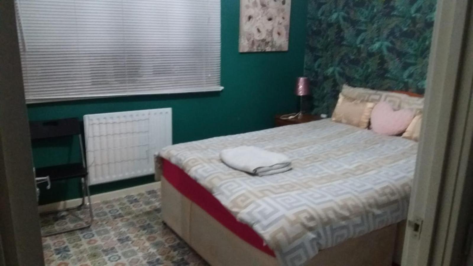 Spacious Double Room Located Within Walking Distance To Seaside And Town Dover Ngoại thất bức ảnh